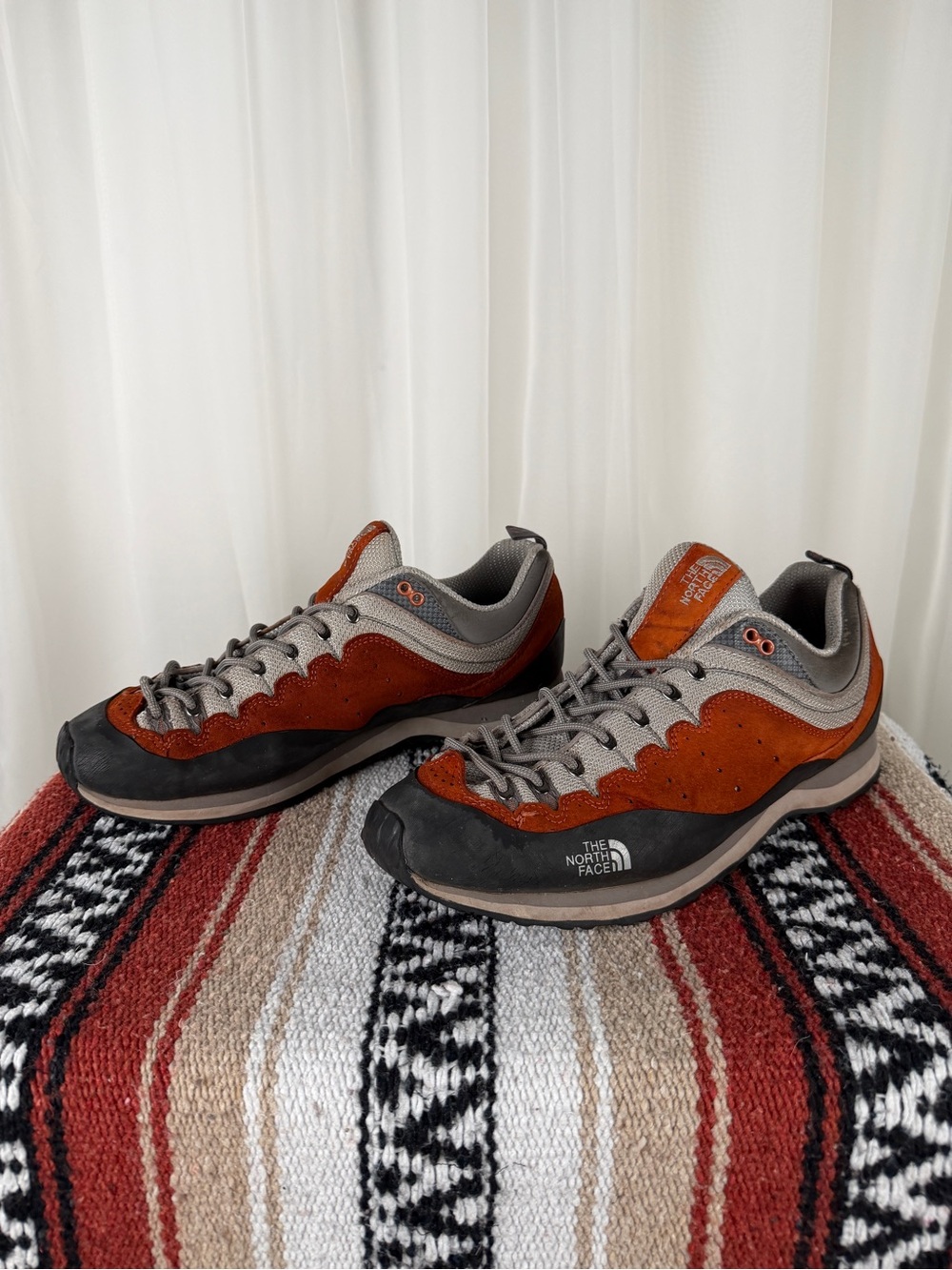 The North Face Vibram Hiking Shoes Mens 10.5 Orange Grey Gorpcore Trail